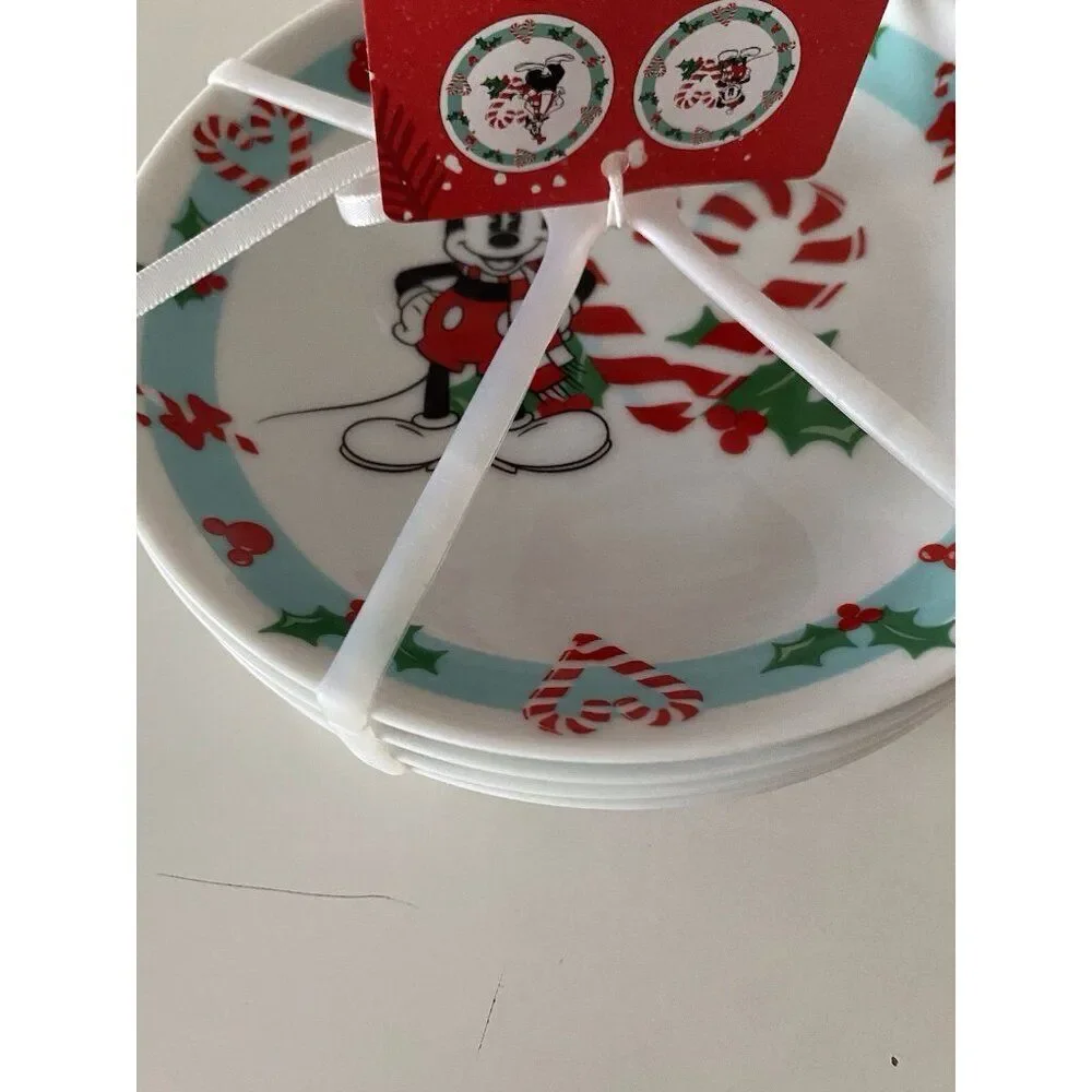 Set Of 4 Disney Mickey Minnie Goofy Pluto Christmas Holiday Appetizer Plates NEW